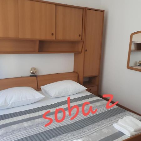 Apartman Emilio Baška Voda Extérieur photo