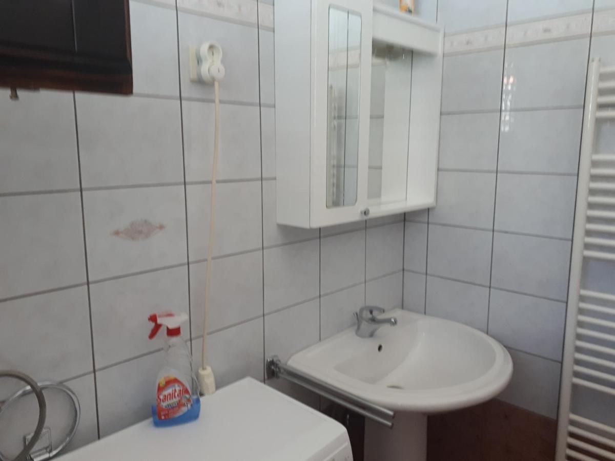 Apartman Emilio Baška Voda Extérieur photo