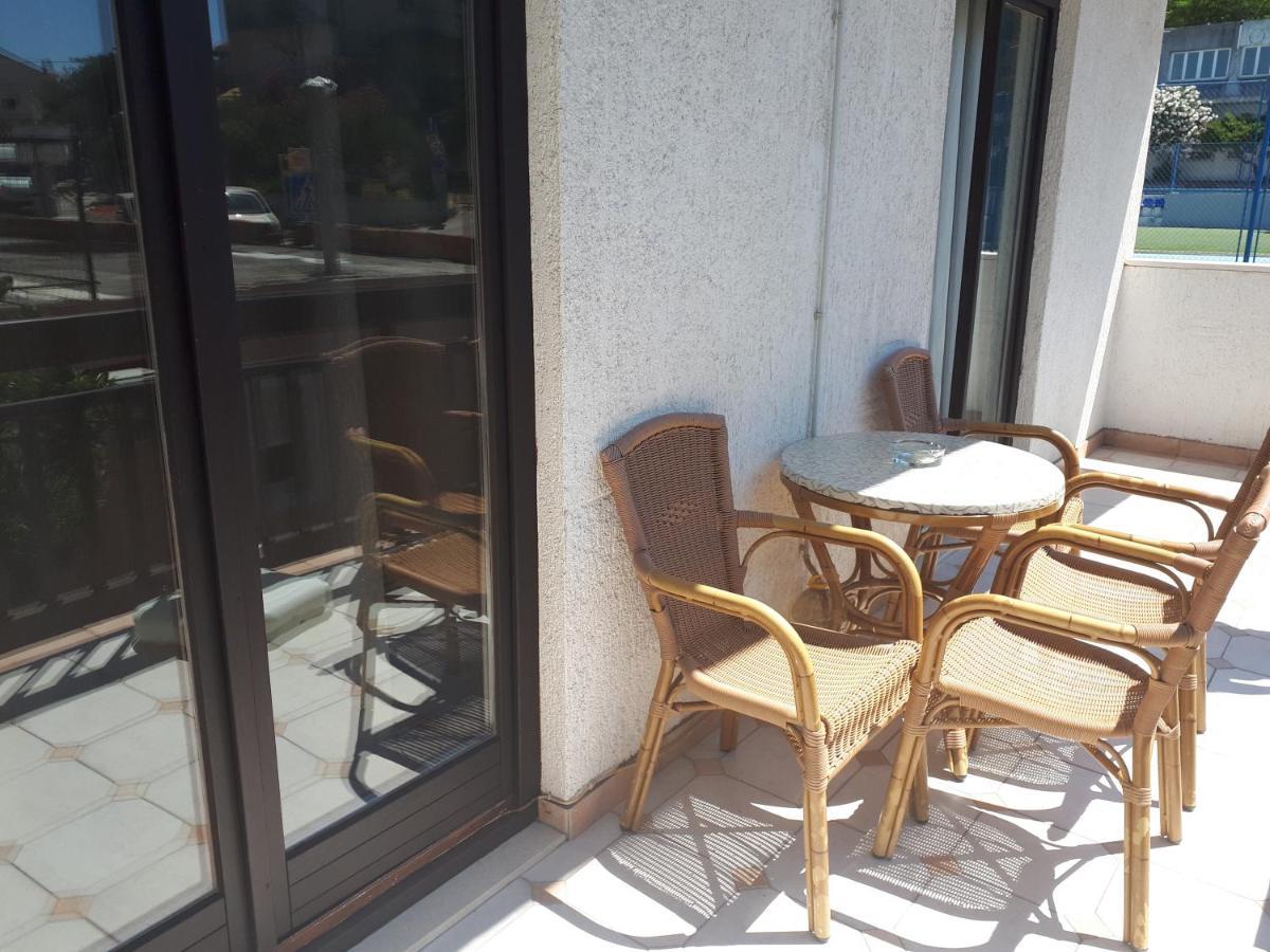 Apartman Emilio Baška Voda Extérieur photo